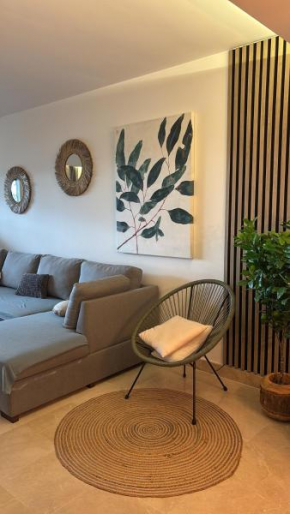 Luxury apartment with amazing view and free golf